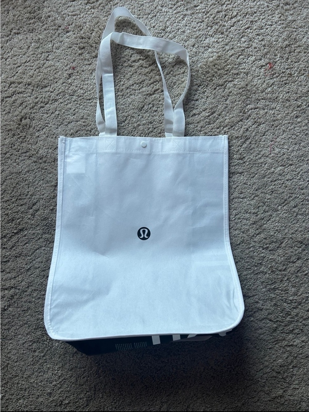 Luluelemon reusable tote bag
